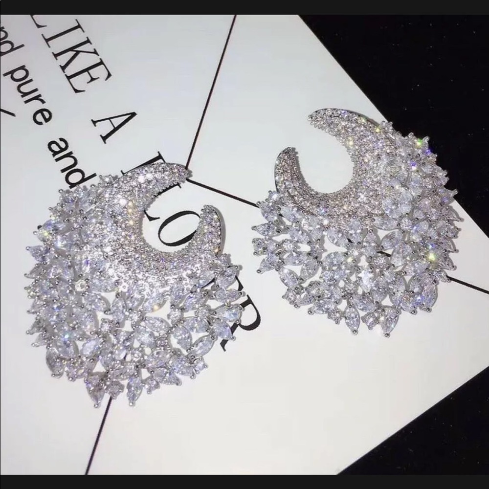 18k White Gold GF Cuff Earrings made w Swarovski Diamond Marquise Stone Gorgeous - Picture 7 of 9